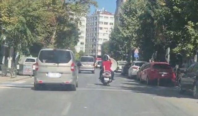 Eskişehir trafiğinde tehlikeli yolculuk!
