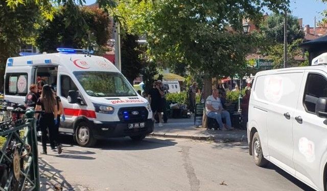 Eskişehir’de tepki çeken park! Ambulansın geçişine engel oldu