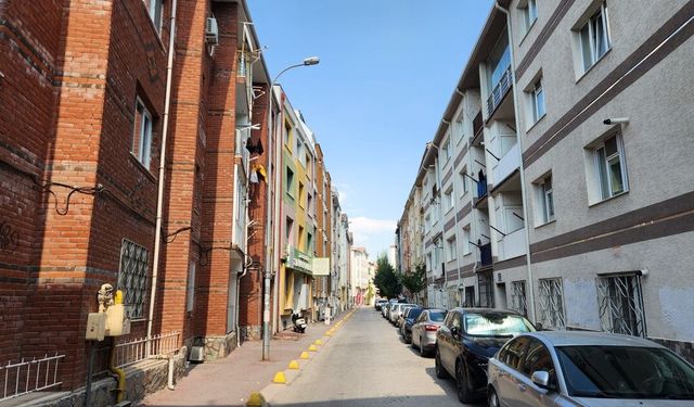Eskişehir'e üniversite için gelmenin ilk ay faturası: İşte ev kiraları...