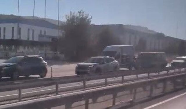 Eskişehir-Bozüyük güzergahında trafik çilesi: 40 dakikalık yol 2 saati aştı!