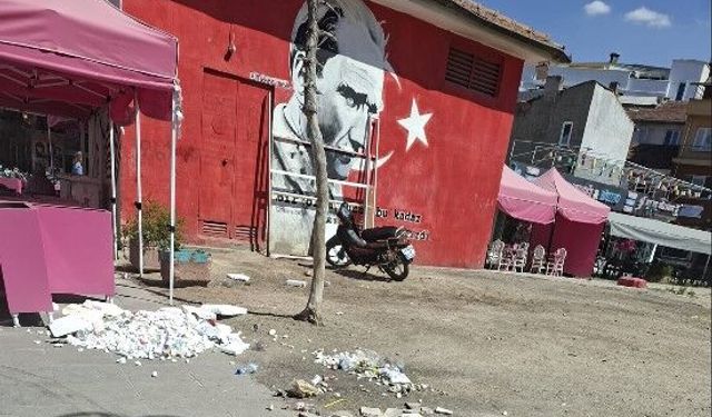 Eskişehir'de çöpleri arsaya bıraktılar