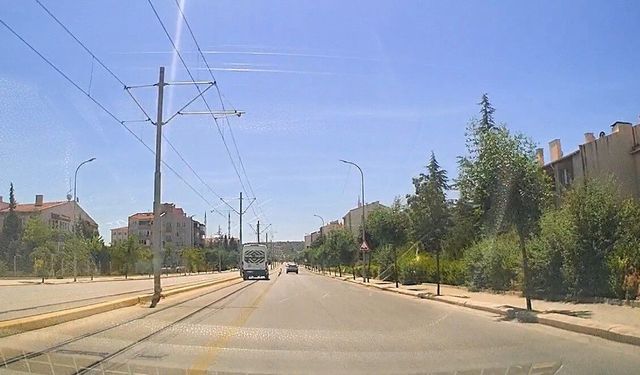 Üç kişinin can verdiği caddede 'kasis' ihlali davam ediyor