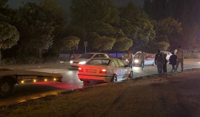 Eskişehir’de yağmur kazayı beraberinde getirdi: Araç karşı şeride geçti