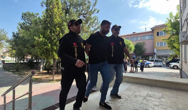 Eskişehir’de oto galerici gencin ölümünde 3 şüpheli adliyeye sevk edildi