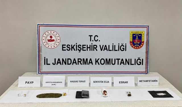 Eskişehir'de Jandarma ekipleri adresi bastı: Çok sayıda zehir ele geçirildi