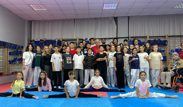 Tepebaşı Önder Spor Kulübü’nde sürpriz kutlama