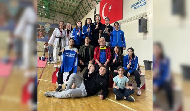 İl seçmesinde madalyaları topladılar