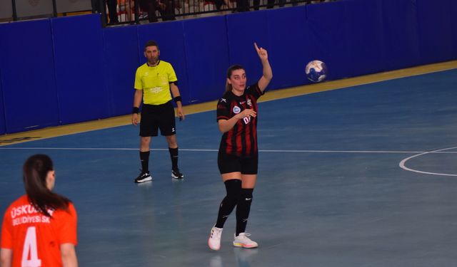 Takımı Edanur Çetin sırtladı