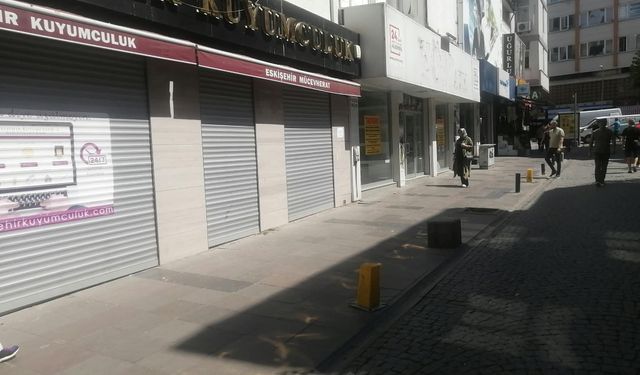 Artan iş yeri kiraları Eskişehir’de esnafı zorluyor: Dükkanlar birer birer kapanıyor