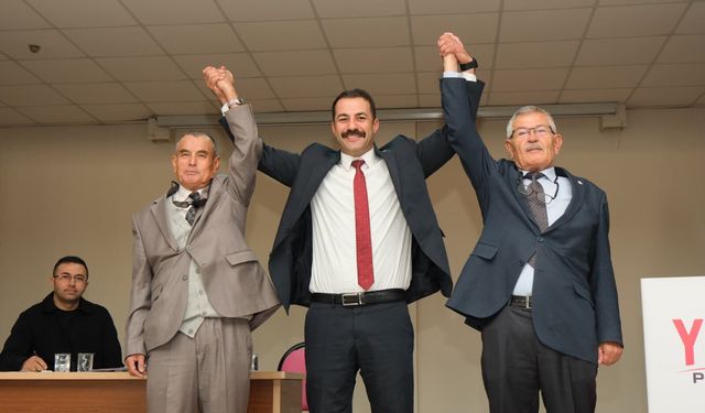 YENİ Parti Mahmudiye’de kongre heyecanı: Karataş güven tazeledi