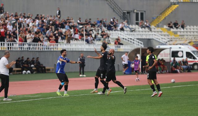 8 golün 4’ü Şükrü Kaan’dan geldi