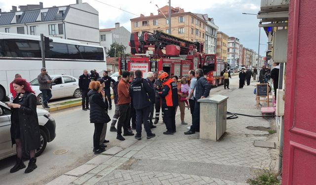 Eskişehir’de alevlere teslim olan dairede acı kayıp