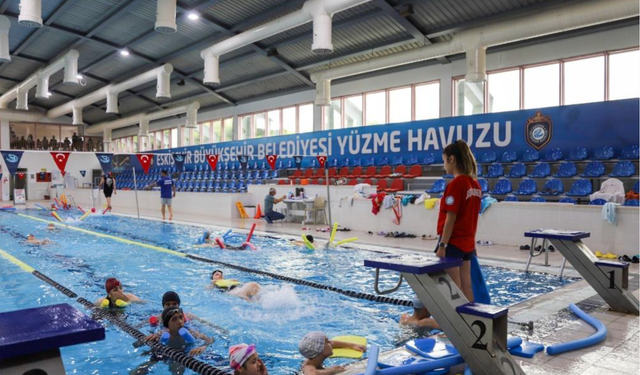 Eskişehir’de yüzme öğrenmek isteyenlere müjde! Kayıt tarihi belli oldu