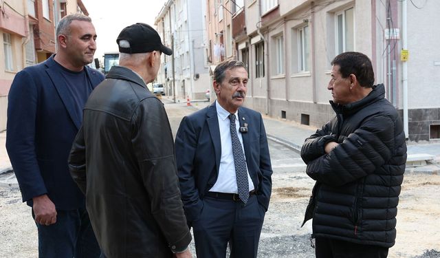 Eskişehir’de asfalt ve kaldırım çalışmaları vatandaşlardan tam not aldı