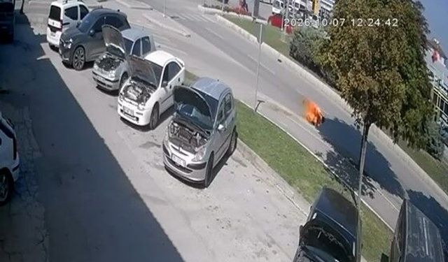 Eskişehir'de korkunç olay: Kendini ateşe verdi!