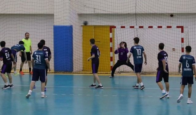 Hentbolda heyecan başlıyor