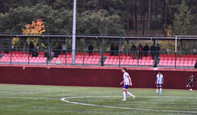 Futbolseverler maçlara ilgi göstermedi