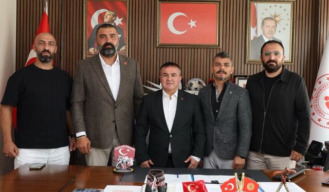 Eskişehir güreş camiasından Demir’e ziyaret