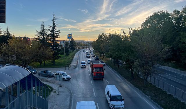 Eskişehir çevreyolunda akşam saatlerinde değişmeyen manzara
