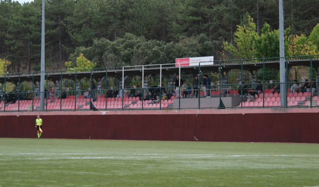 Eskişehir'de U19 Ligi maçına ilgi yoktu