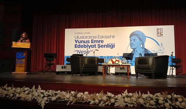 Eskişehir’de edebiyat şöleni başladı: Genç kalemler ödüllerine kavuştu
