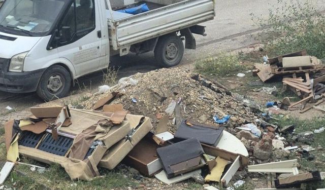 Eskişehir'deki çöp yığınına tepki!
