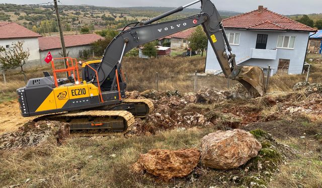 İnönü’de ulaşım için engeller kaldırılıyor: Ekipler sahada