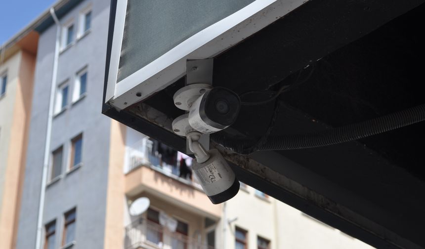 Güvenlik kameralarının kayıt süresi en az 15 gün olmalı.