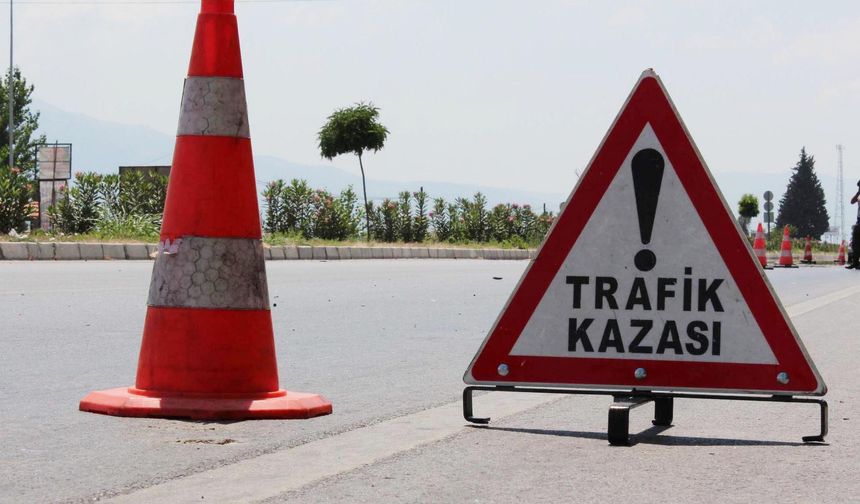KAÇAK GÖÇMEN MİNİBÜSÜ KAZA YAPTI: 1 ÖLÜ, 4 YARALI