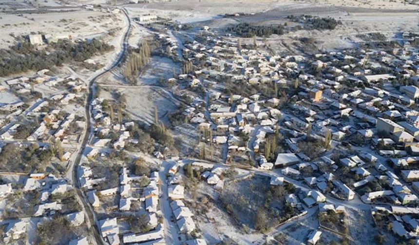 Eskişehir'e kar düştü: İşte kartpostallık manzaralar...
