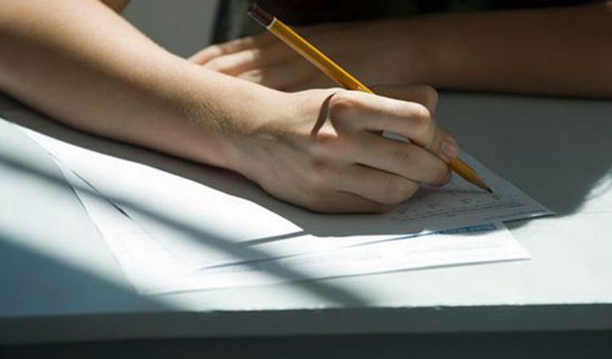 AÖF kayıt yenilemede son tarih ne zaman? Ders seçimi ve ödeme nasıl yapılacak?