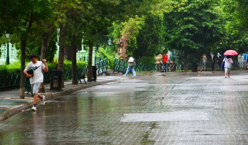 Hafta sonu planı yapanlar dikkat: Yağış geliyor!