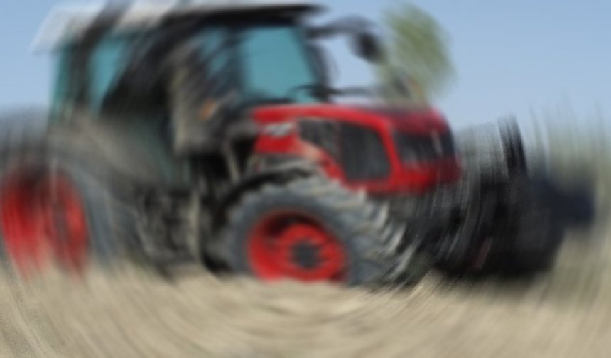 Traktör kazasında çiftçi hayatını kaybetti