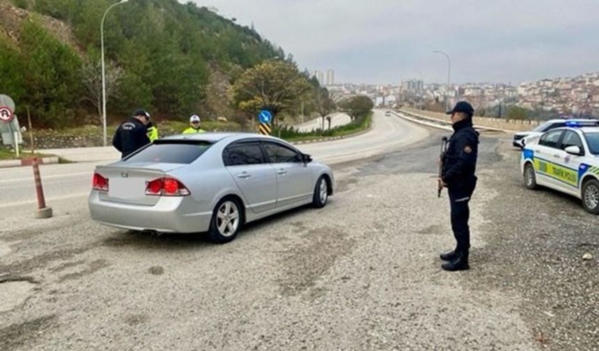 Bilecik’te düzensiz göç denetimi: 2 kişi yakalandı