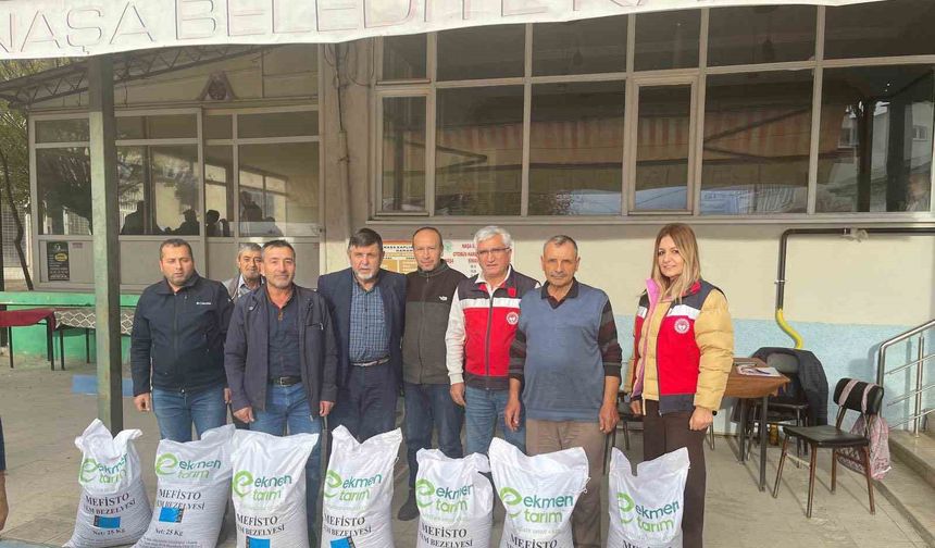 Simav'da 39 üreticiye yem bezelyesi tohumu desteği