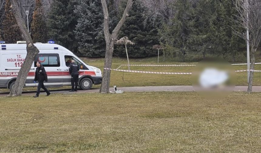 Eskişehir’in göbeğinde kendi canını aldı!