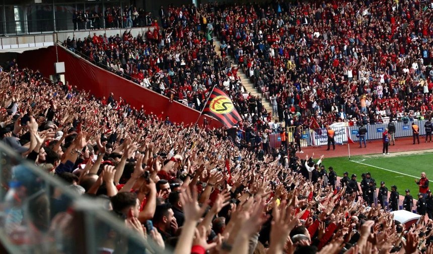 Eskişehirspor Balıkesirspor maçına biletler bitiyor: İşte satılan bilet sayısı