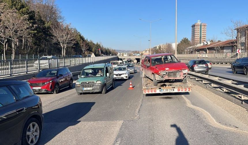 Eskişehir-Bursa yolunda minibüs kazası: 8 aylık hamile kadın yaralandı!