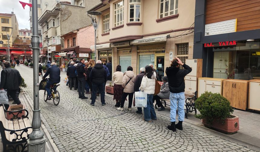 Eskişehir’in simge tadına yoğun talep: Kuyruk azalmıyor!
