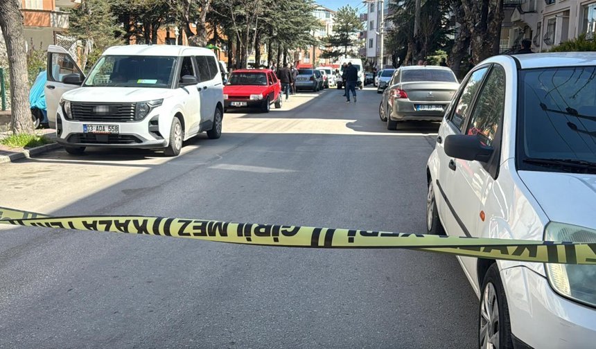 Afyon'da halı çırpma tartışması yaşlı çifti öldürüldü!