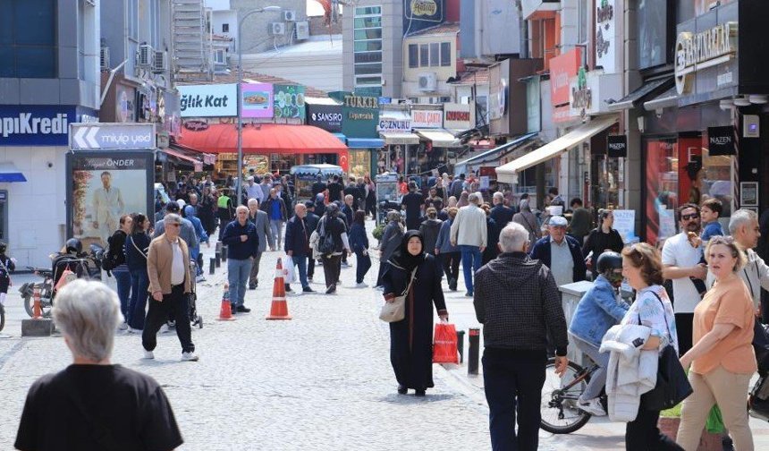 Eskişehir güneşi gördü, adım atacak yer kalmadı!