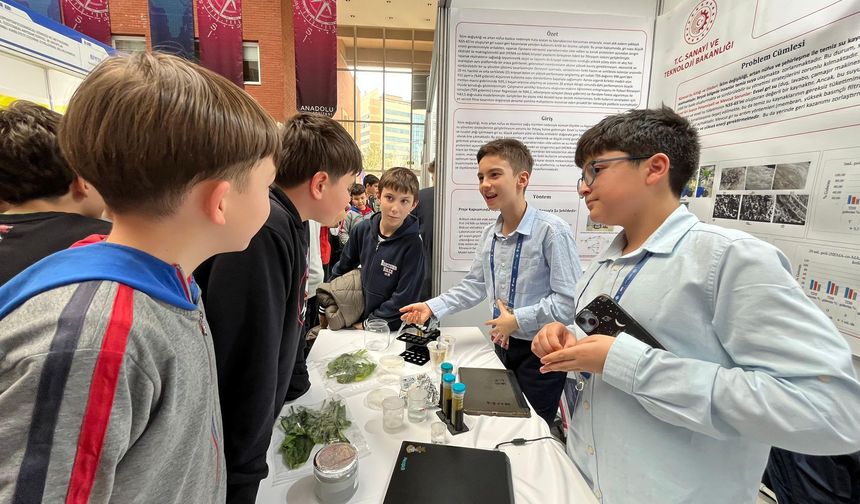 Eskişehir Bahçeşehir Koleji öğrencileri projeleriyle rekor kırdı!