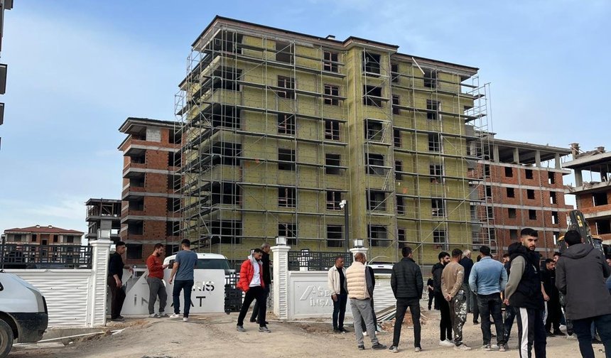 Eskişehir'de asansör boşluğuna düştü, işçi hayatını kaybetti!