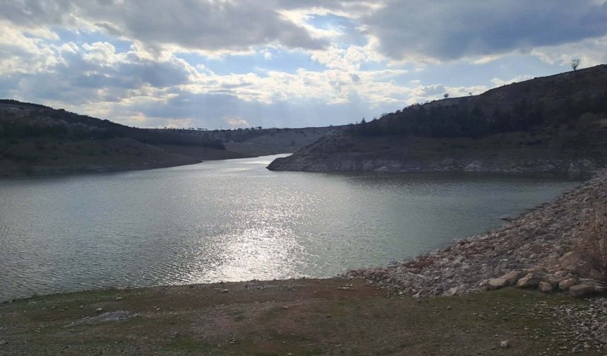 Yağışlar Eskişehir'de yüz güldürdü, barajlar doldu