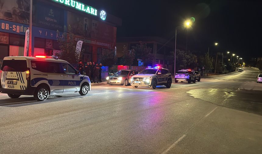 Eskişehir'de bunu da gördük, 'canı sıkıldı' havaya ateş etti!