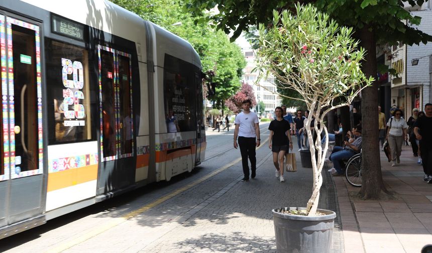 Eskişehir sokaklarına yaz geldi!