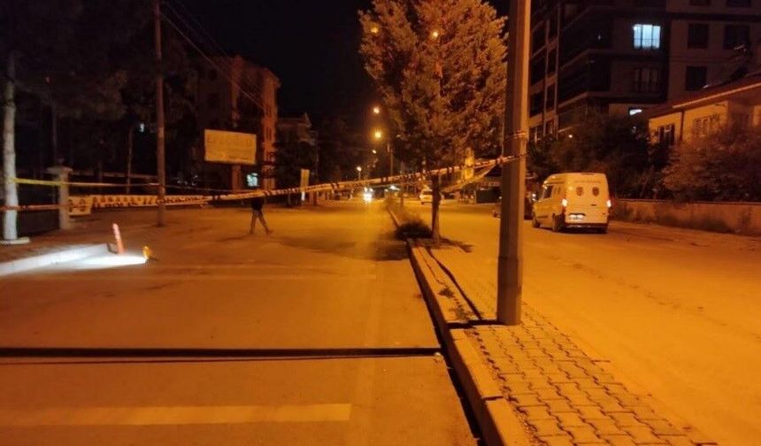Tavşanlı’da silah sesleri yükseldi: Husumetlisini vurup, kaçtı!