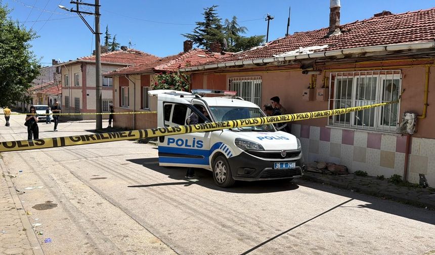 Eskişehir'de sürücünün geri manevrası ölüm getirdi!