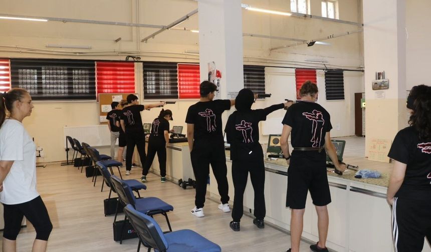 Atıcılıkta geleceğin şampiyonları yetişiyor