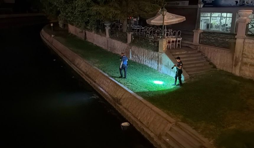 Eskişehir'de alkollü ihbarcı yanılttı: Porsuk Çayı’nda hareketli anlar...